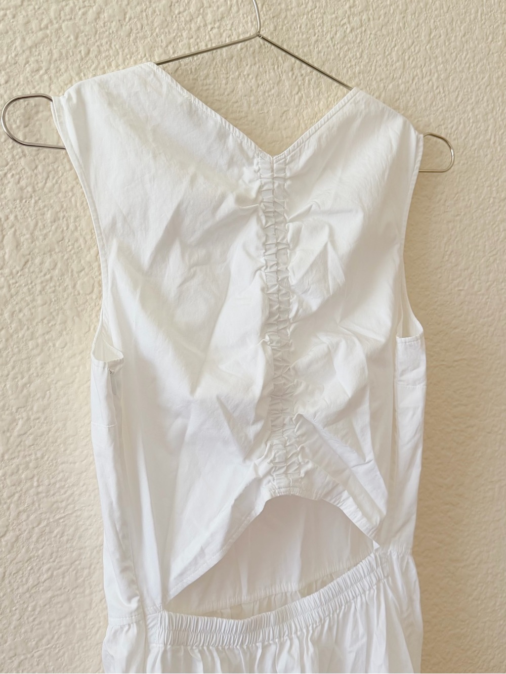 COS White Sleeveless Top with Clean Neckline - Picture 5 of 6